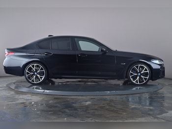 Used BMW 5 Series 2022 for sale - 76730390: Photo