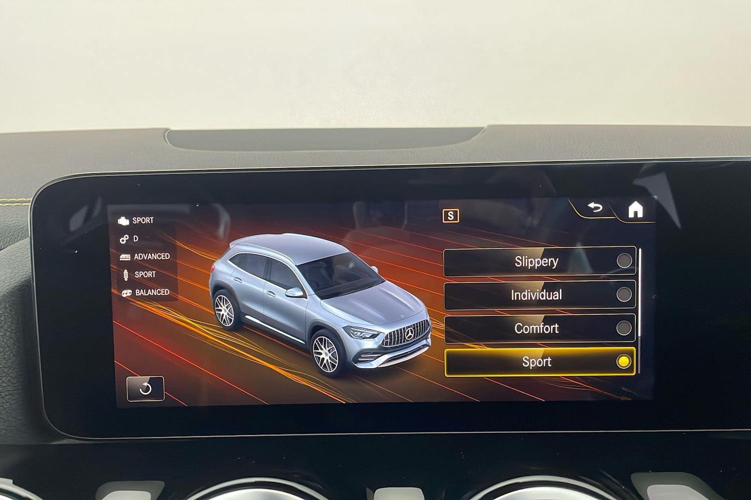 Used Mercedes-Benz GLA 2022 for sale - 77154210: Photo 21