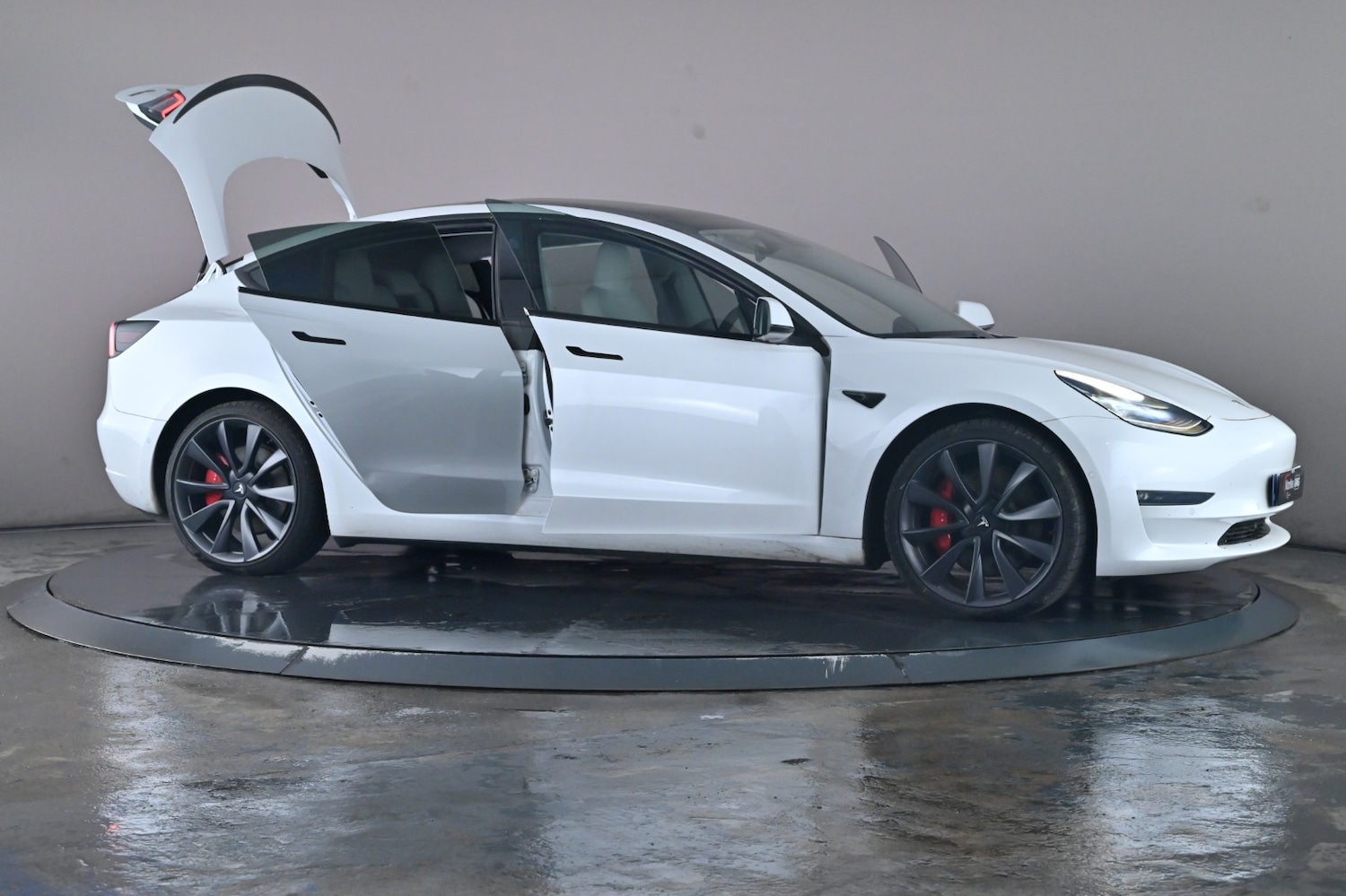 Used Tesla Model 3 2020 for sale - 76635234: Photo 71