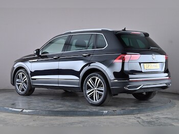 Used Volkswagen Tiguan 2021 for sale - 76197876: Photo