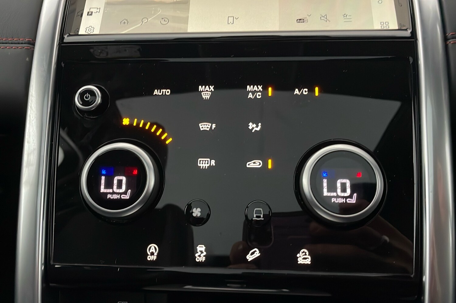 Used Land Rover Discovery Sport 2023 for sale - 76330283: Photo 13