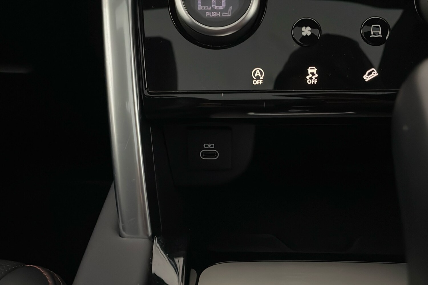 Used Land Rover Discovery Sport 2023 for sale - 76330283: Photo 19