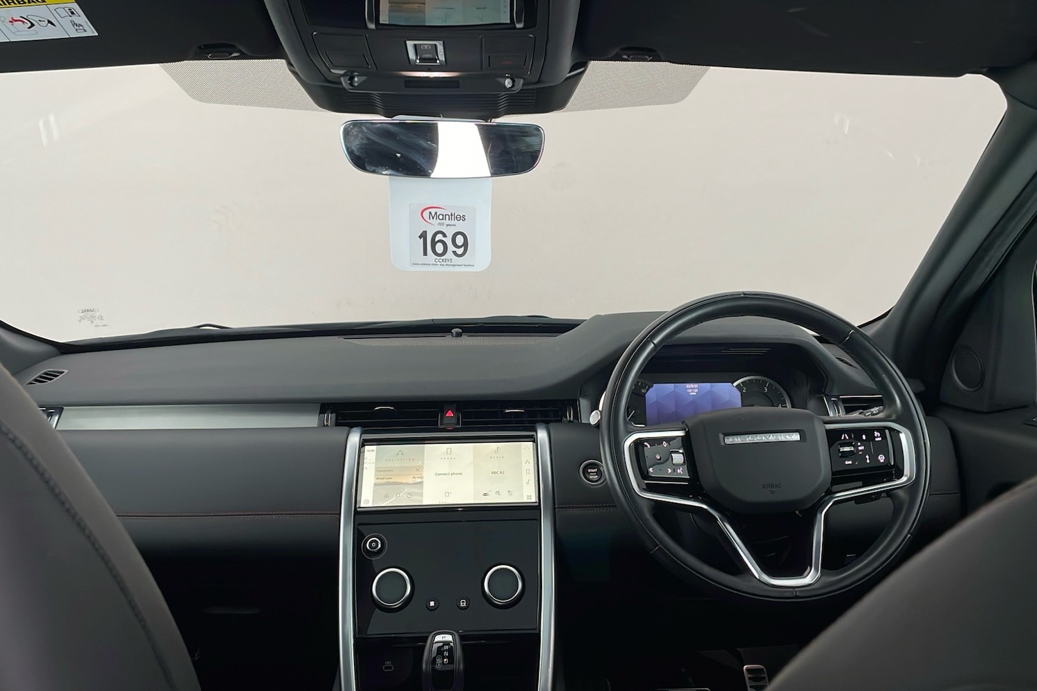 Used Land Rover Discovery Sport 2023 for sale - 76330283: Photo 8