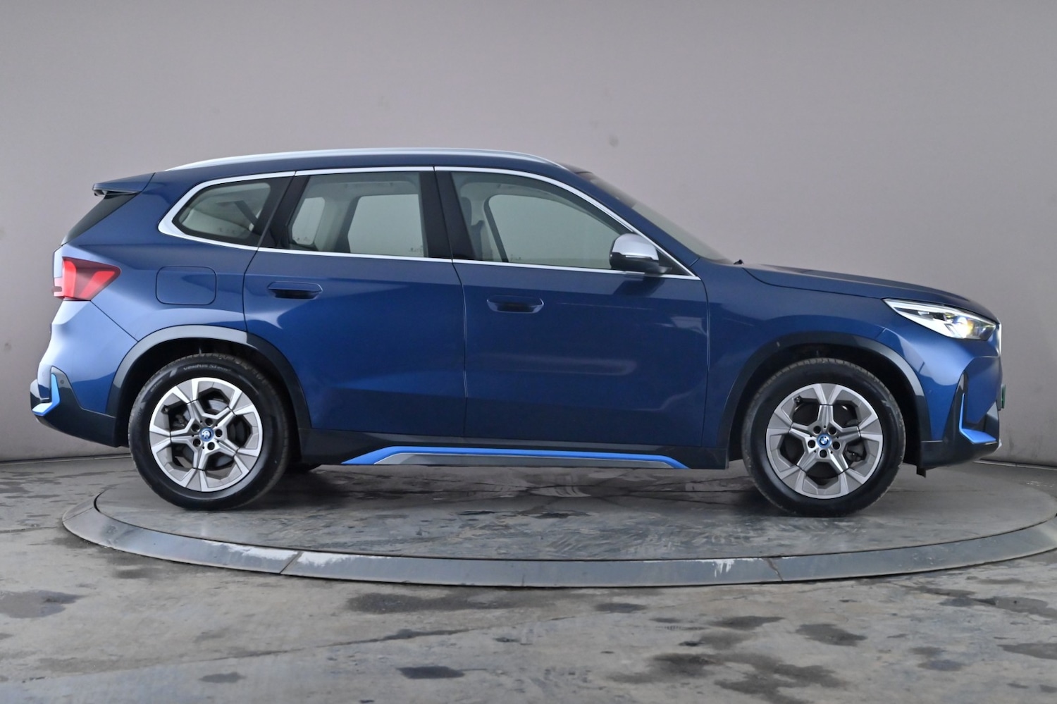 Used BMW iX1 2023 for sale - 75987288: Photo 3