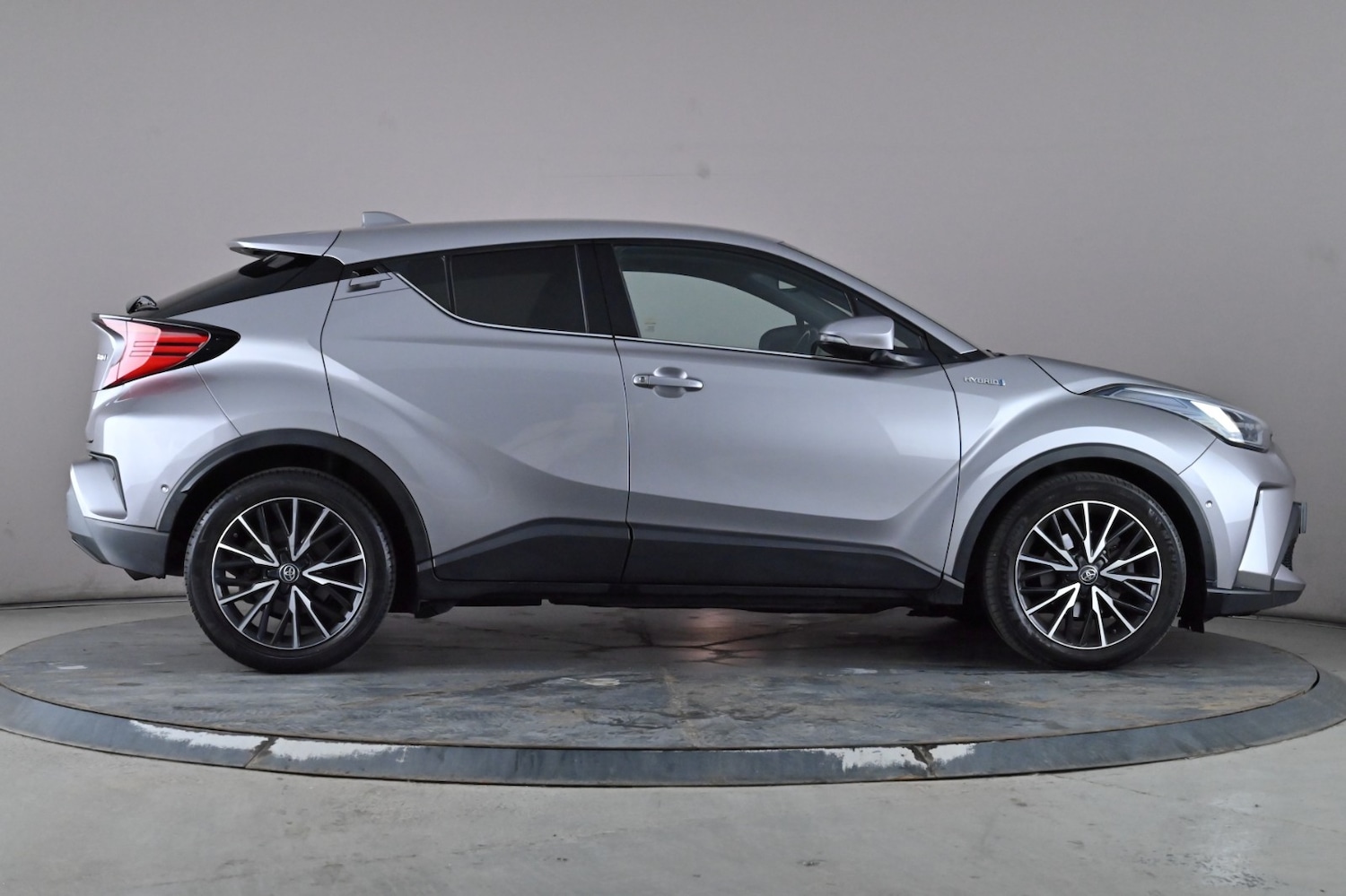 Used Toyota C-HR 2020 for sale - 77968319: Photo 3