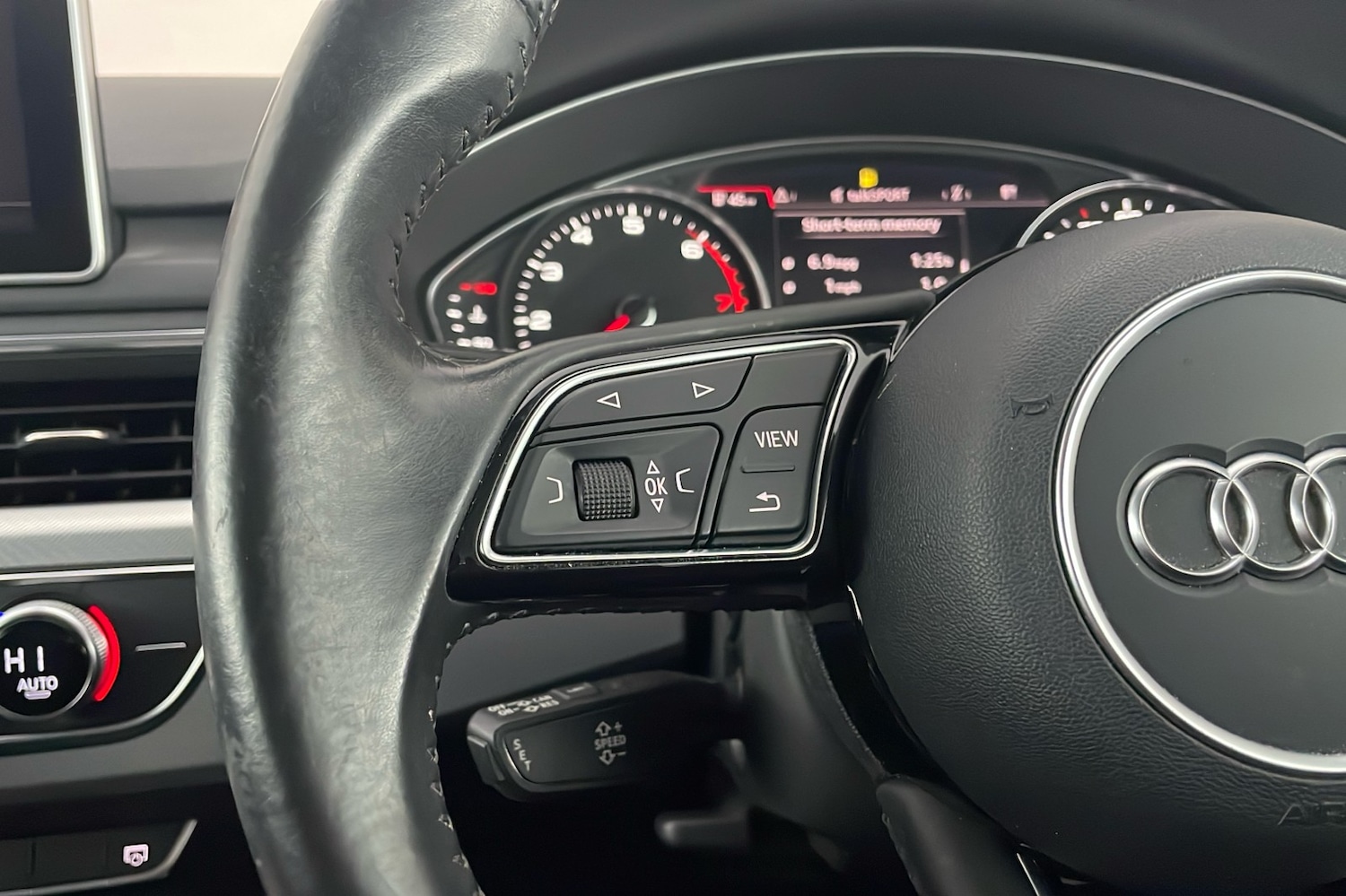 Used Audi A4 2017 for sale - 77107453: Photo 14