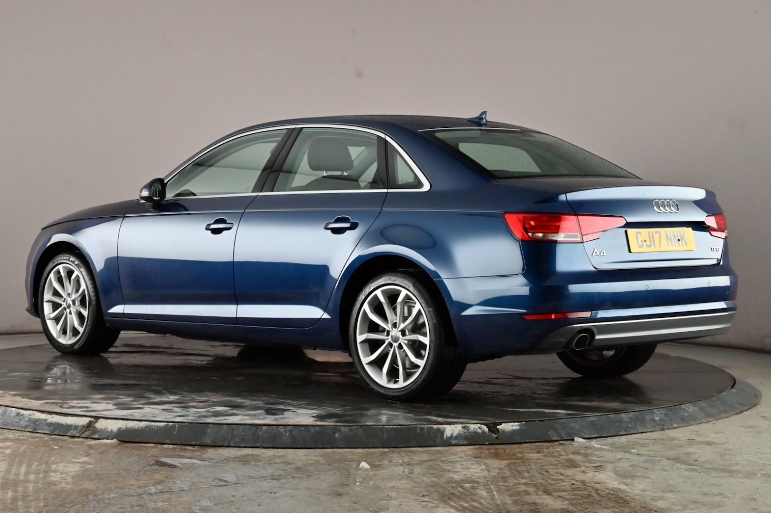 Used Audi A4 2017 for sale - 77107453: Photo 4