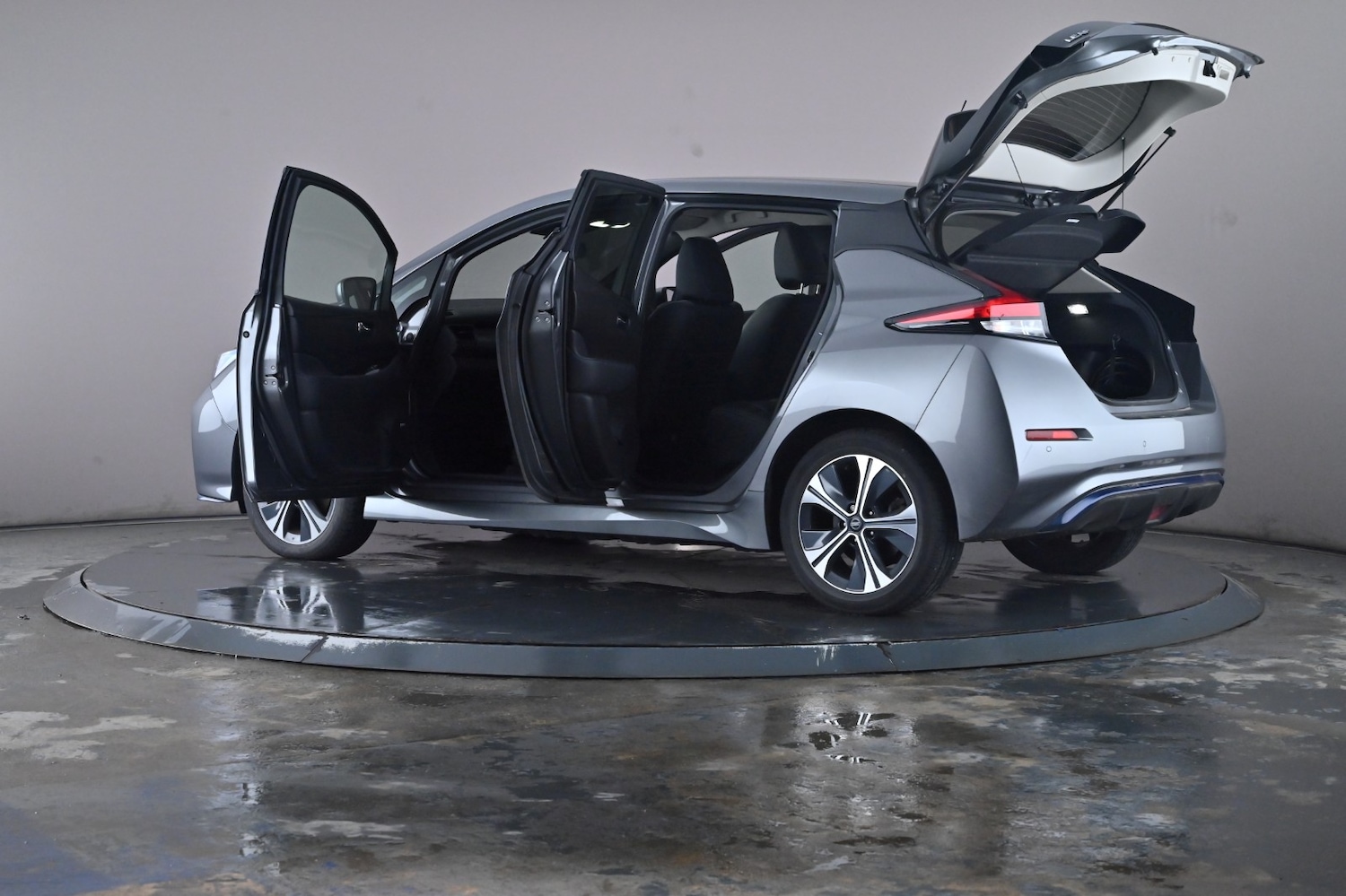 Used Nissan Leaf 2020 for sale - 76716543: Photo 55