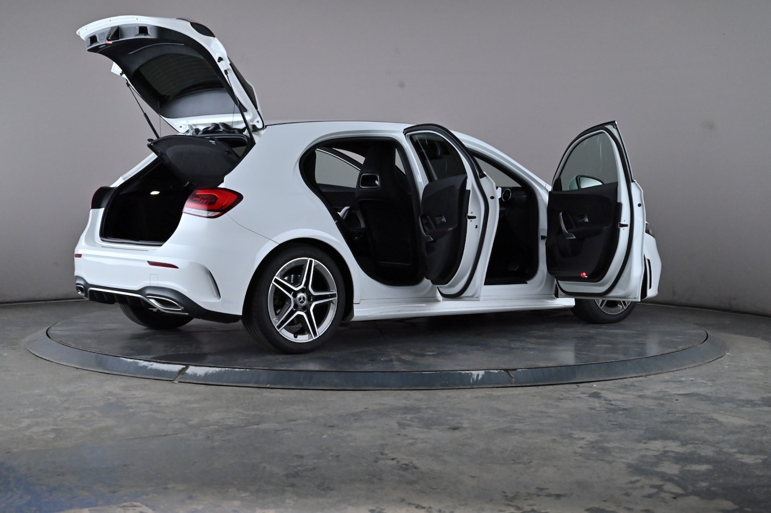 Used Mercedes-Benz A-Class 2019 for sale - 76716495: Photo 76