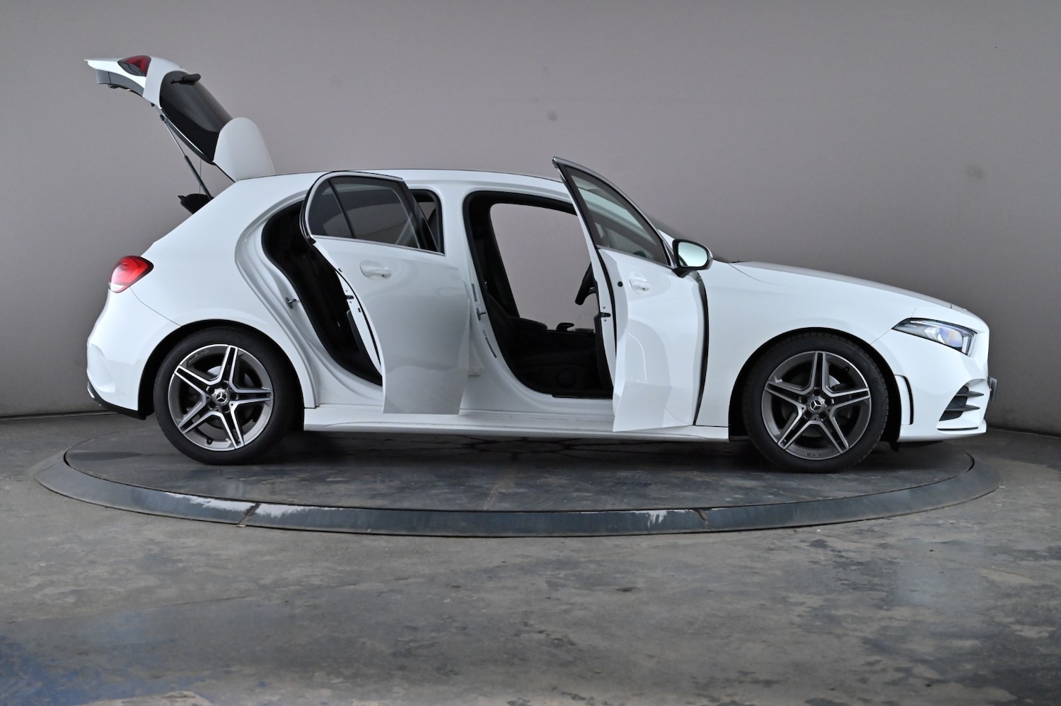 Used Mercedes-Benz A-Class 2019 for sale - 76716495: Photo 80