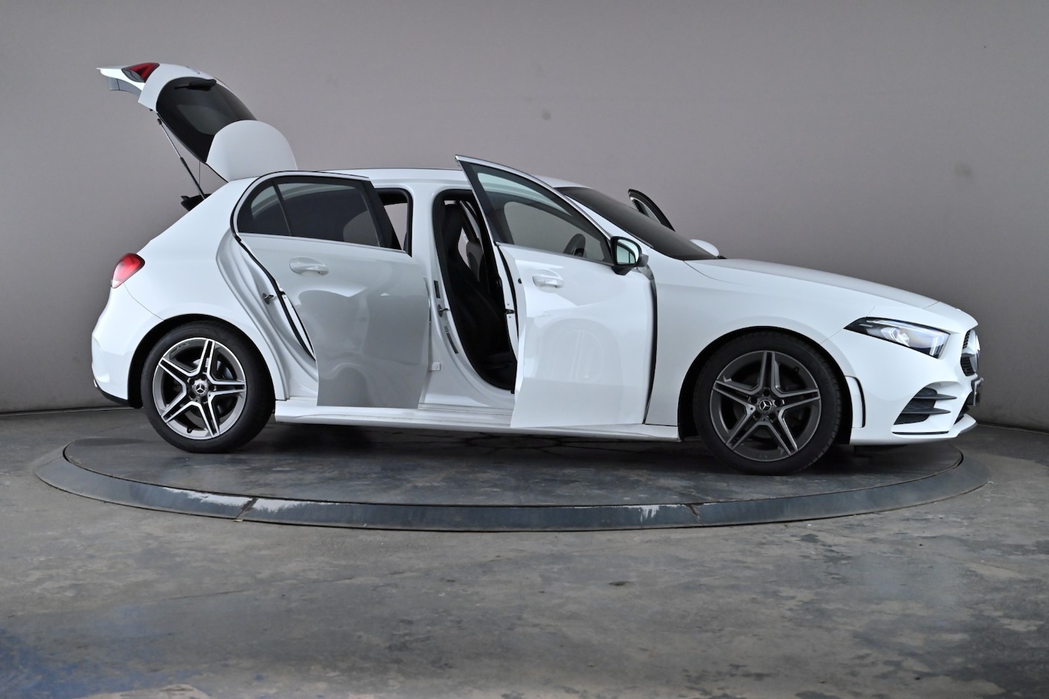 Used Mercedes-Benz A-Class 2019 for sale - 76716495: Photo 81