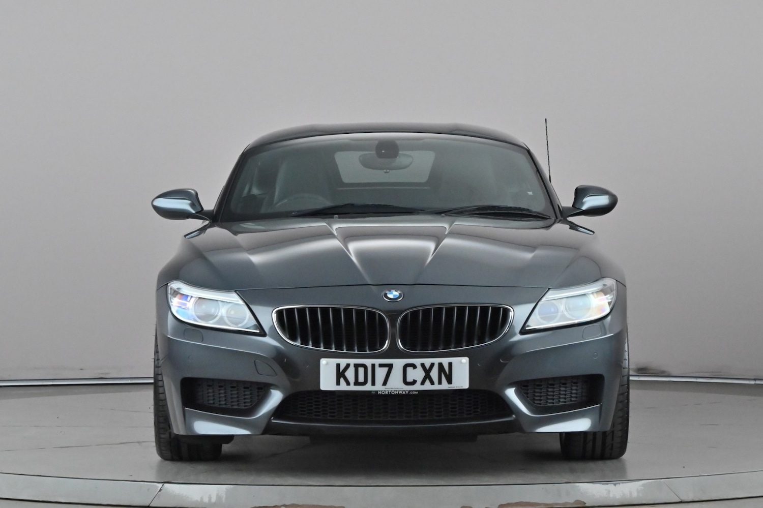Used BMW Z4 2017 for sale - 77921138: Photo 2