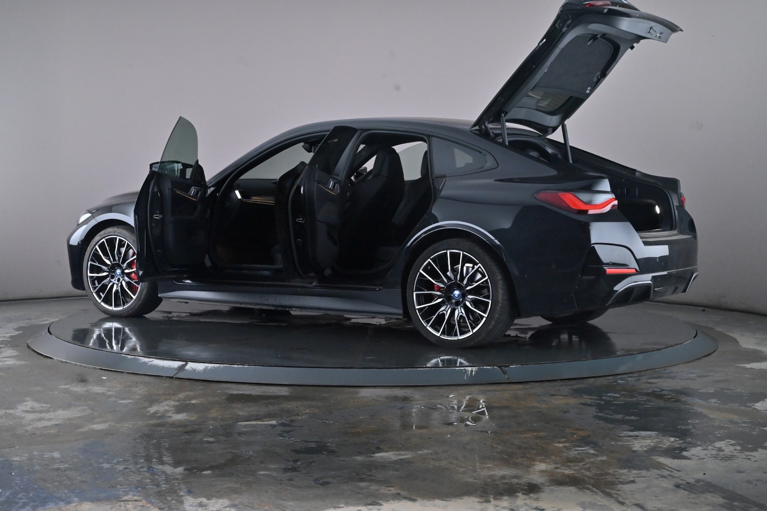 Used BMW i4 2022 for sale - 76716531: Photo 54