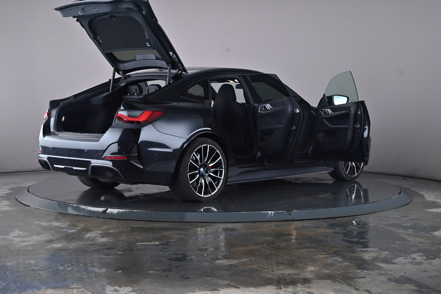 Used BMW i4 2022 for sale - 76716531: Photo 64