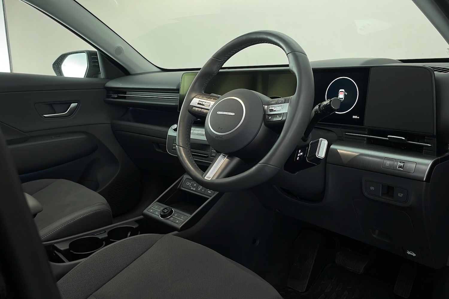 Used Hyundai KONA 2024 for sale - 76716463: Photo 9