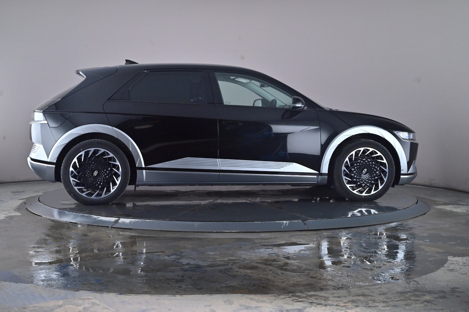 Used Hyundai IONIQ 5 2022 for sale - 76716521: Photo 32