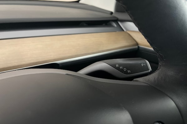 Used Tesla Model 3 2021 for sale - 76305053: Photo 11