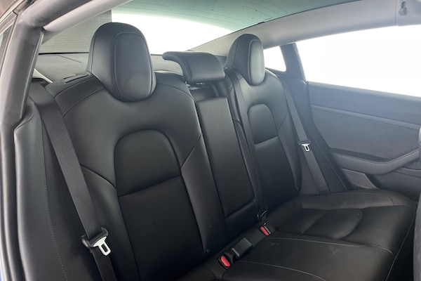 Used Tesla Model 3 2021 for sale - 76305053: Photo 9