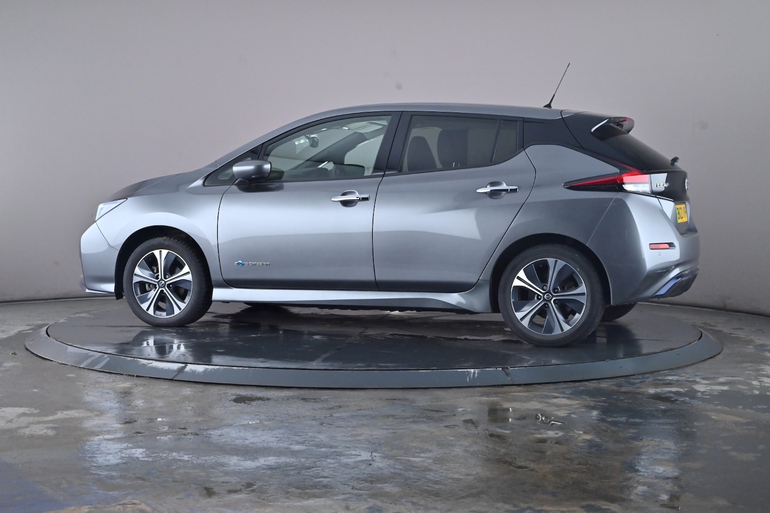 Used Nissan Leaf 2020 for sale - 76635134: Photo 17