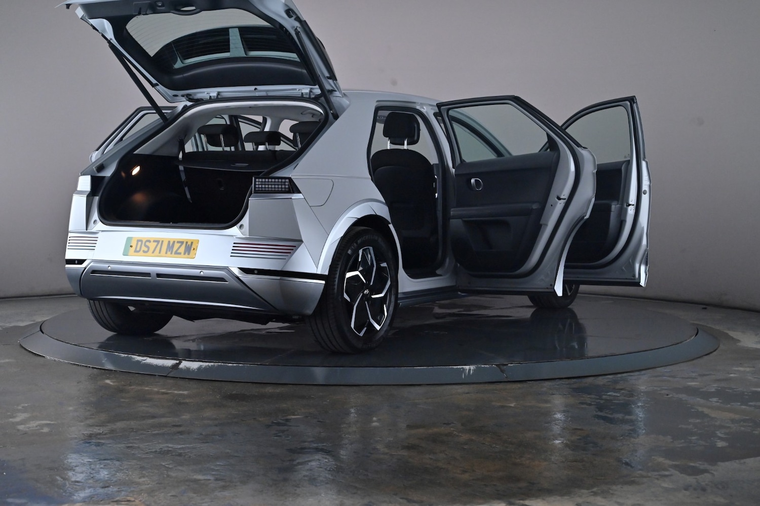 Used Hyundai IONIQ 5 2022 for sale - 76716566: Photo 63