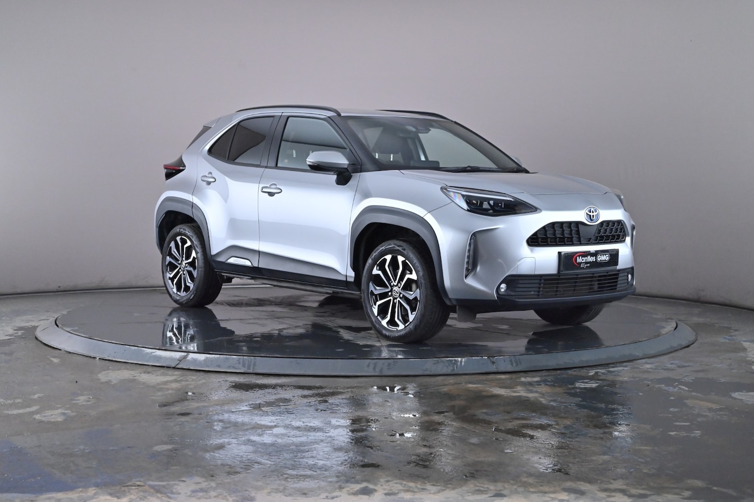 Used Toyota Yaris Cross 2023 for sale - 76716532: Photo 2