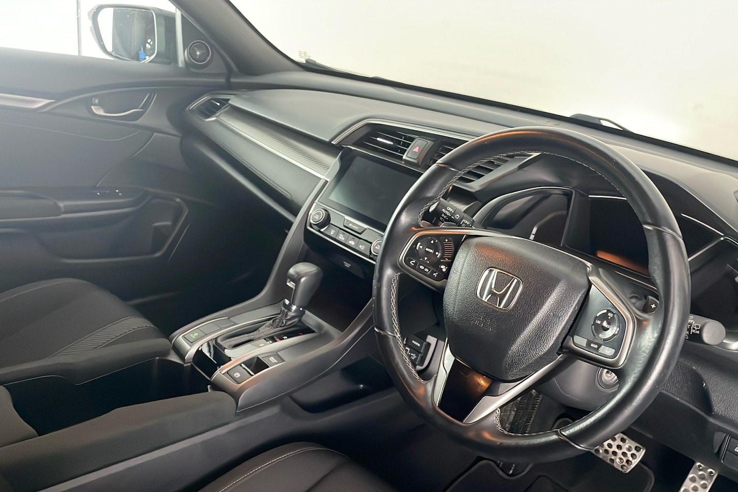 Used Honda Civic 2019 for sale - 78134892: Photo 10