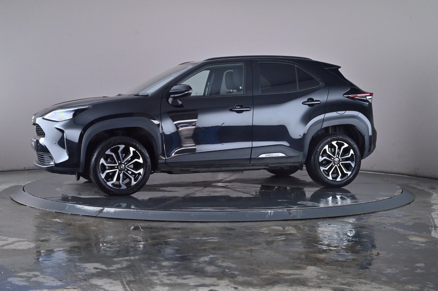 Used Toyota Yaris Cross 2023 for sale - 76716482: Photo 30