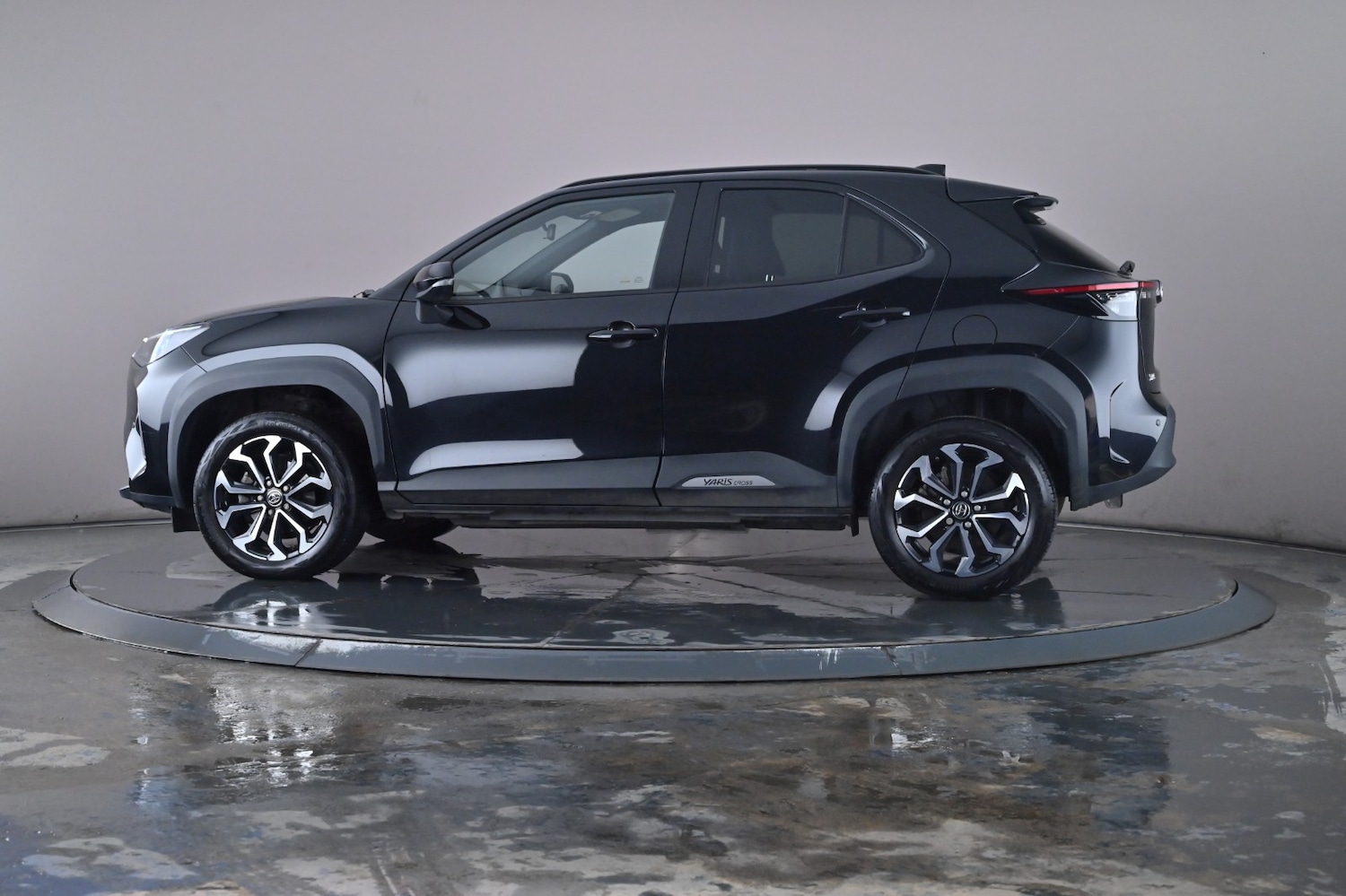 Used Toyota Yaris Cross 2023 for sale - 76716482: Photo 33