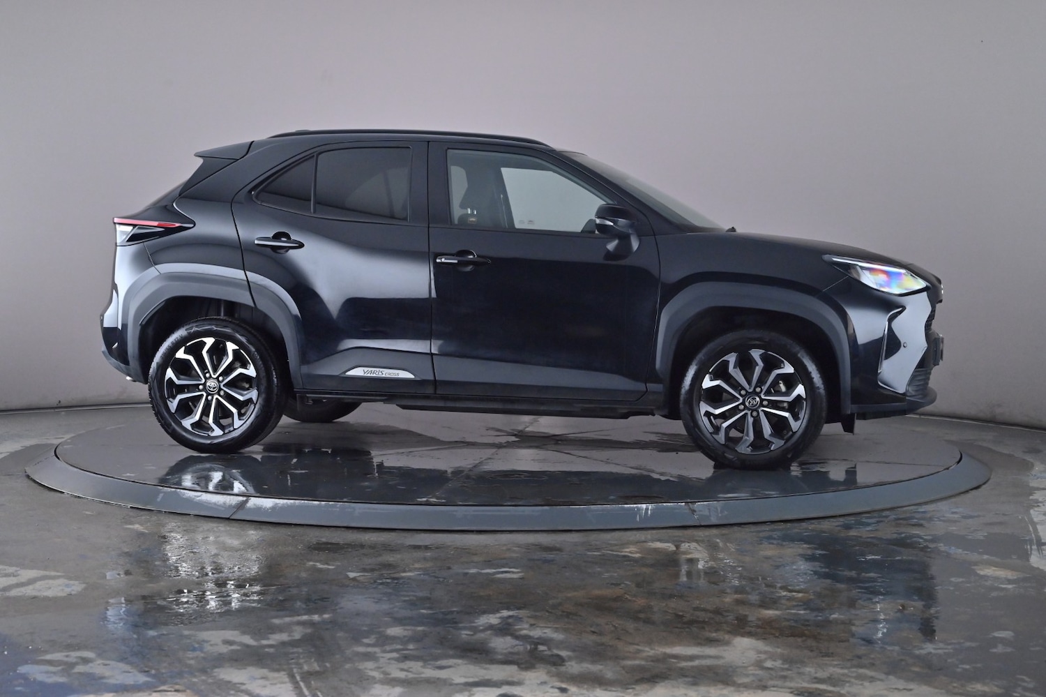 Used Toyota Yaris Cross 2023 for sale - 76716482: Photo 51