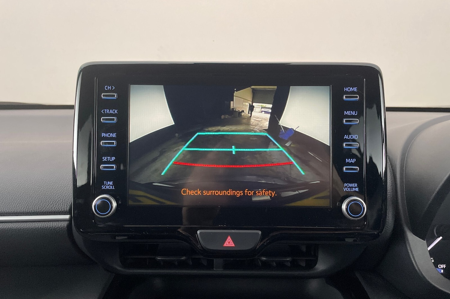 Used Toyota Yaris Cross 2023 for sale - 76716482: Photo 97