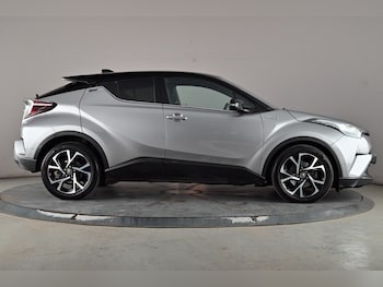Used Toyota C-HR 2017 for sale - 78502054: Photo