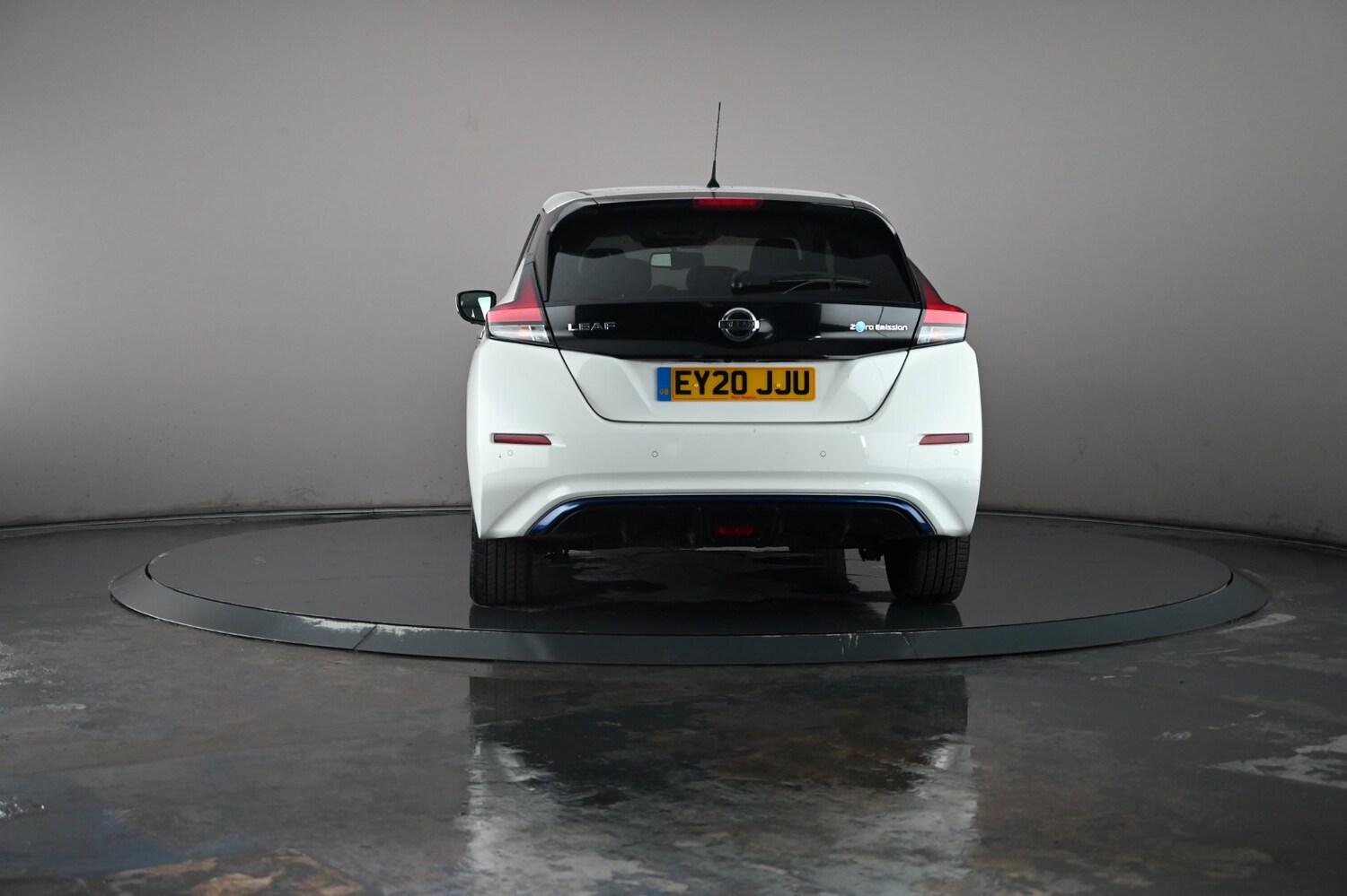 Used Nissan Leaf 2020 for sale - 76635102: Photo 22