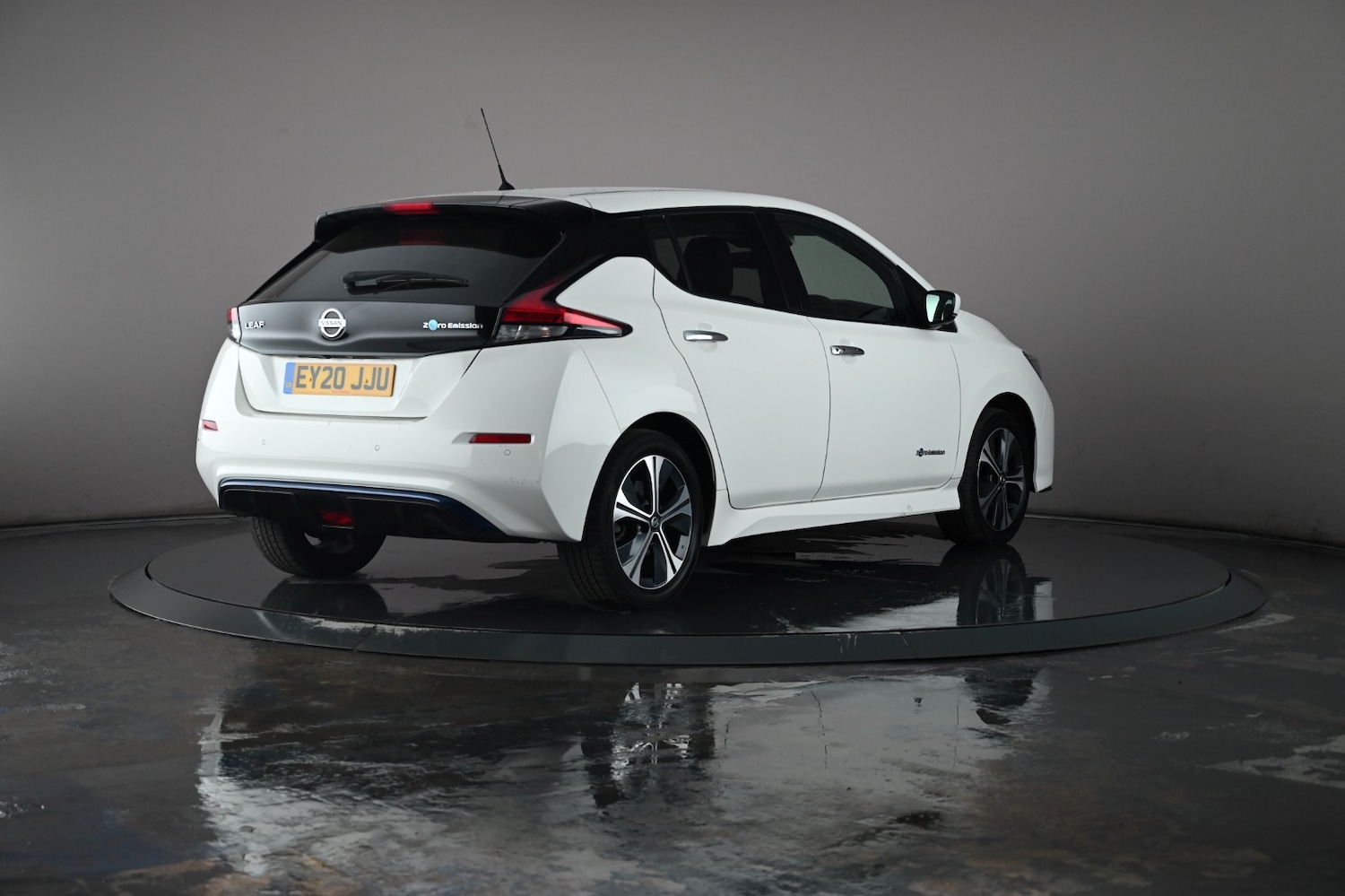 Used Nissan Leaf 2020 for sale - 76635102: Photo 26