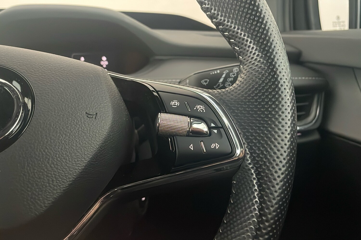 Used Skoda Enyaq 2023 for sale - 77020532: Photo 15