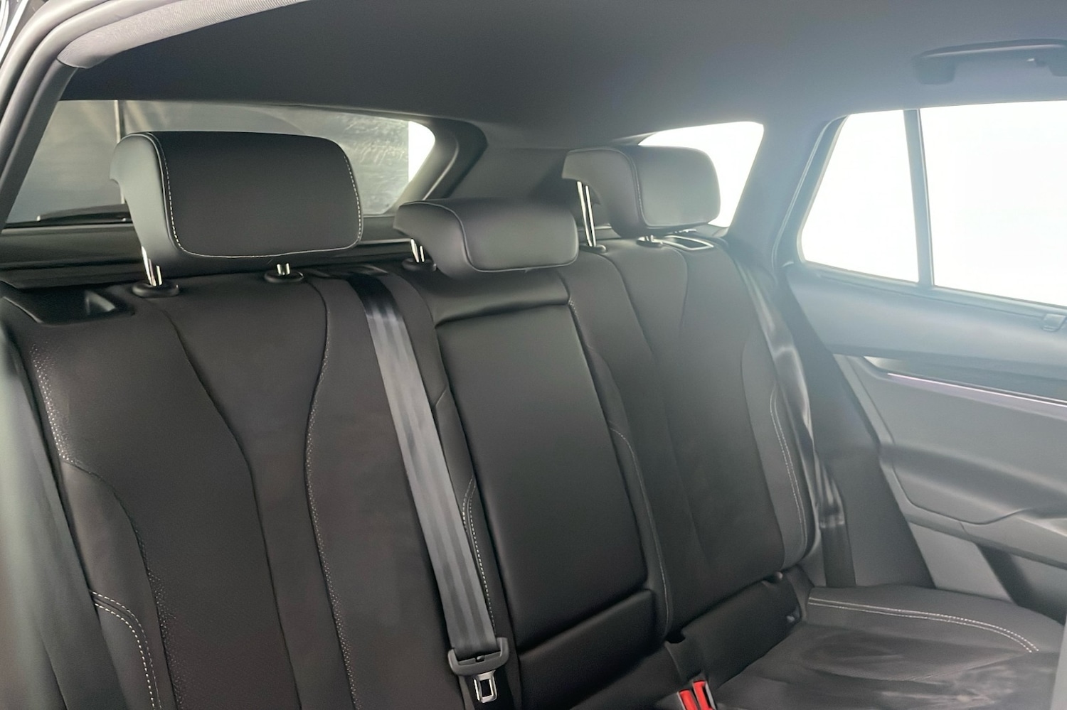 Used Skoda Enyaq 2023 for sale - 77020532: Photo 9