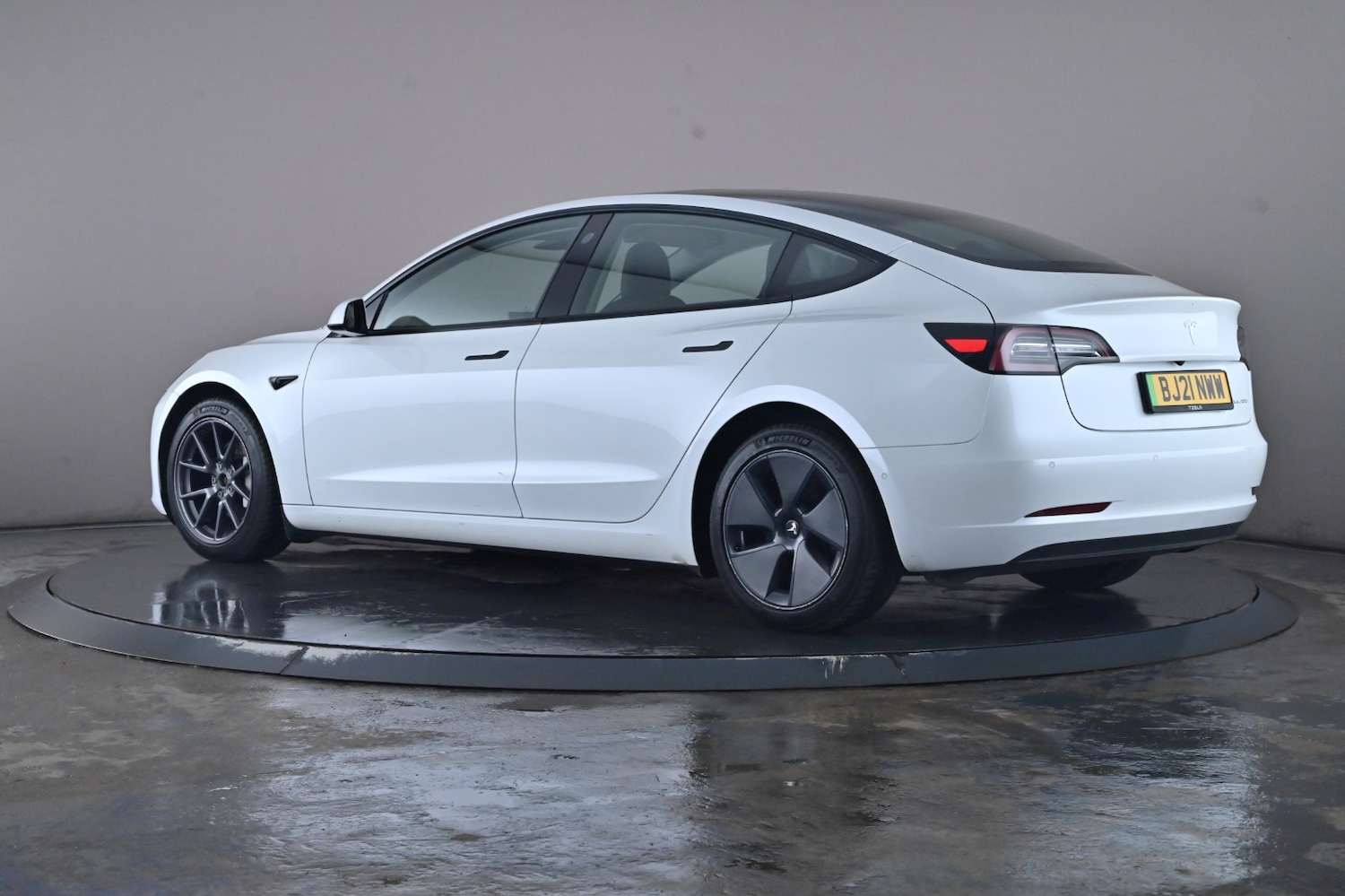 Used Tesla Model 3 2021 for sale - 76716536: Photo 19