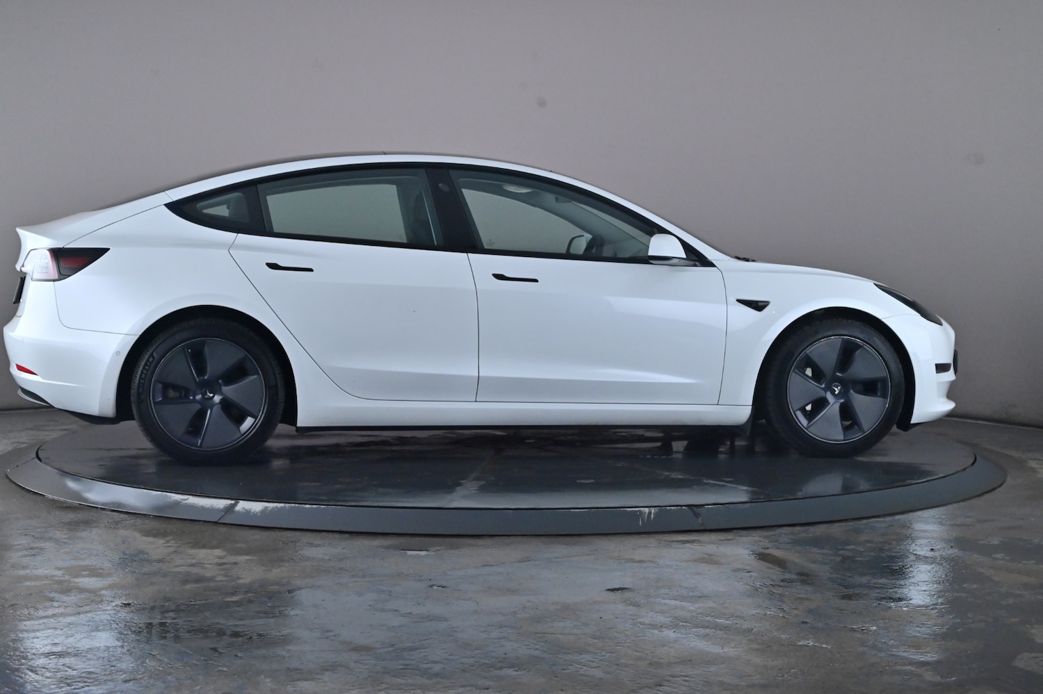 Used Tesla Model 3 2021 for sale - 76716536: Photo 32