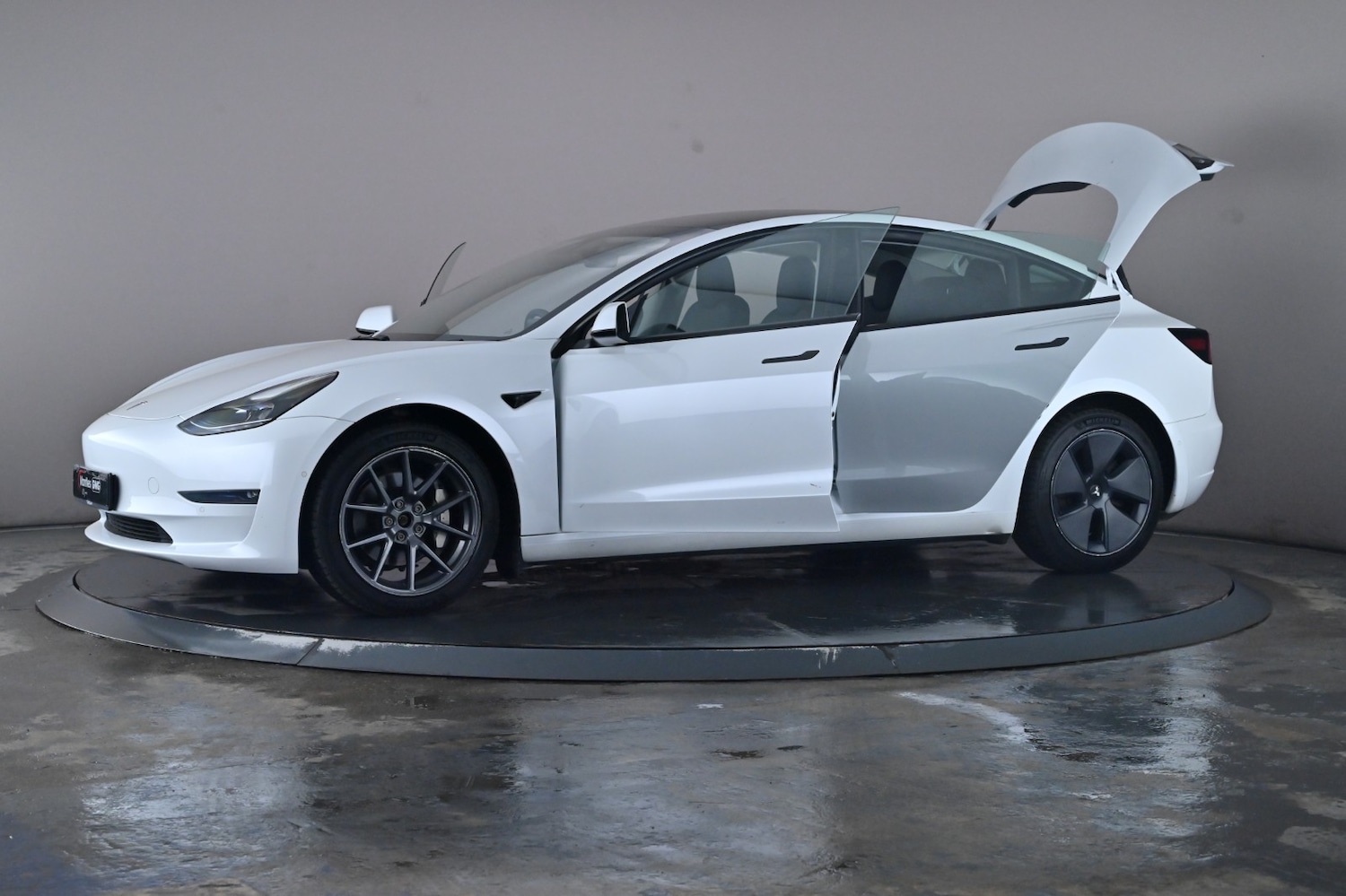 Used Tesla Model 3 2021 for sale - 76716536: Photo 48