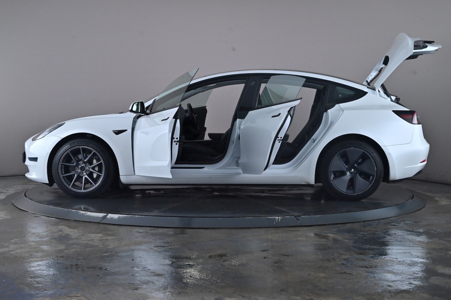 Used Tesla Model 3 2021 for sale - 76716536: Photo 51