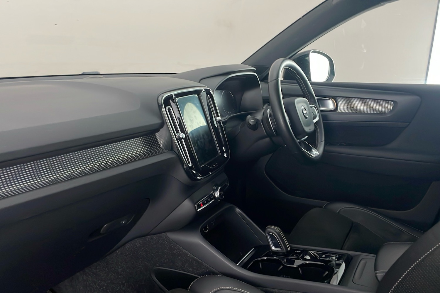 Used Volvo XC40 2020 for sale - 77245023: Photo 10