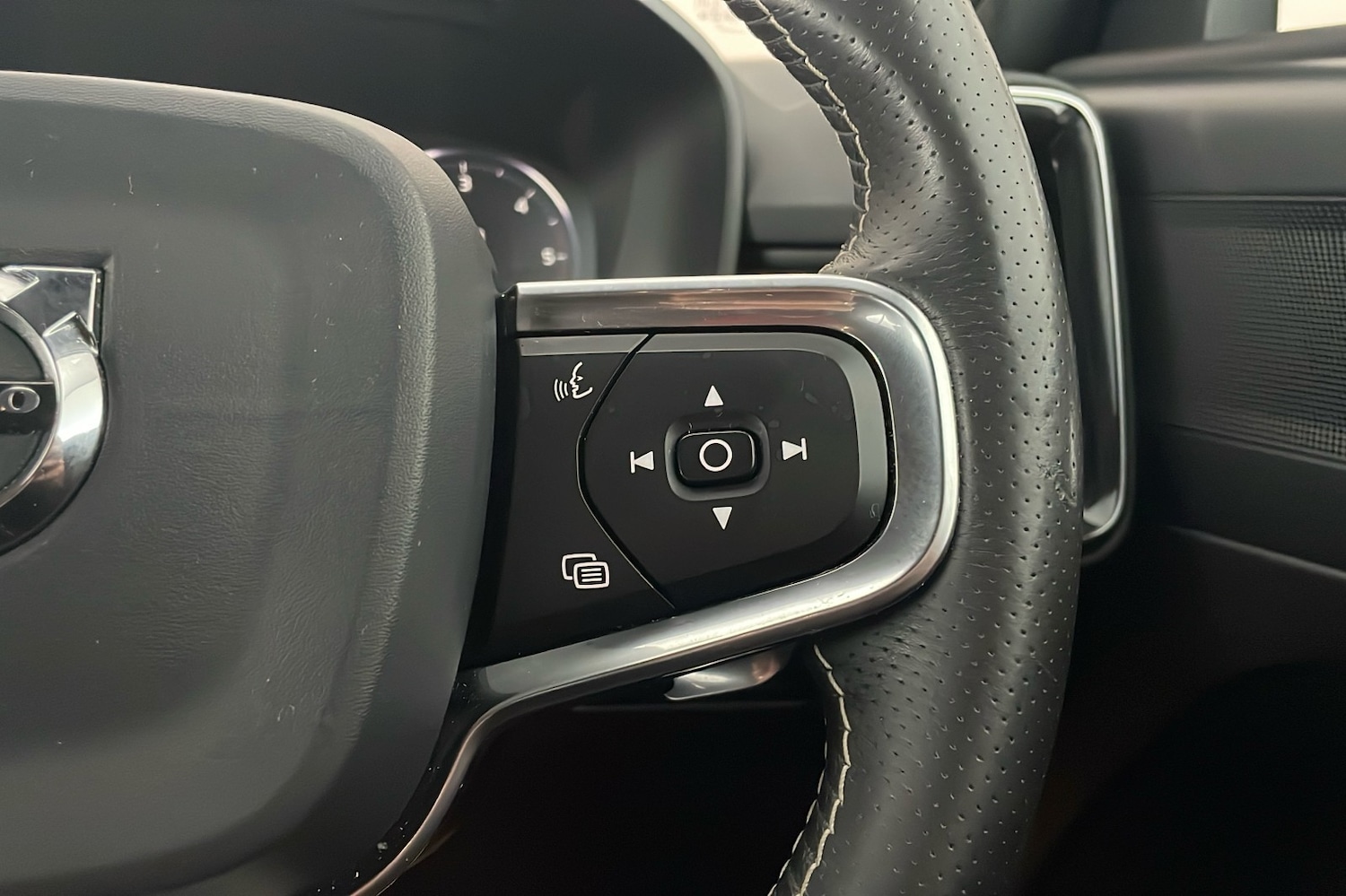 Used Volvo XC40 2020 for sale - 77245023: Photo 16