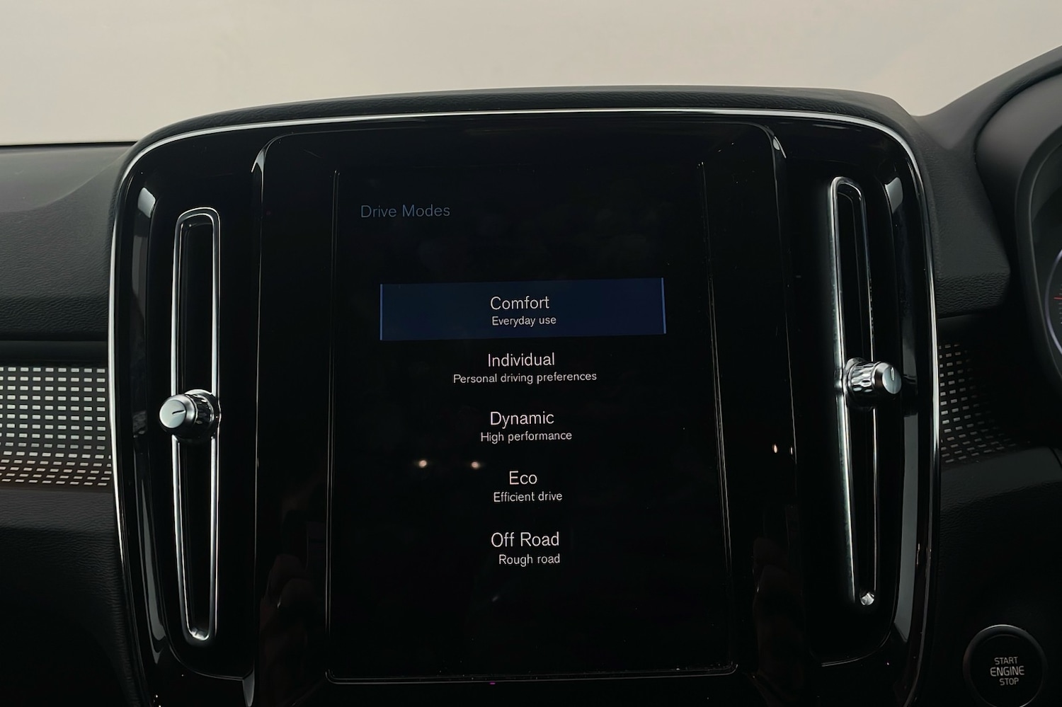 Used Volvo XC40 2020 for sale - 77245023: Photo 21