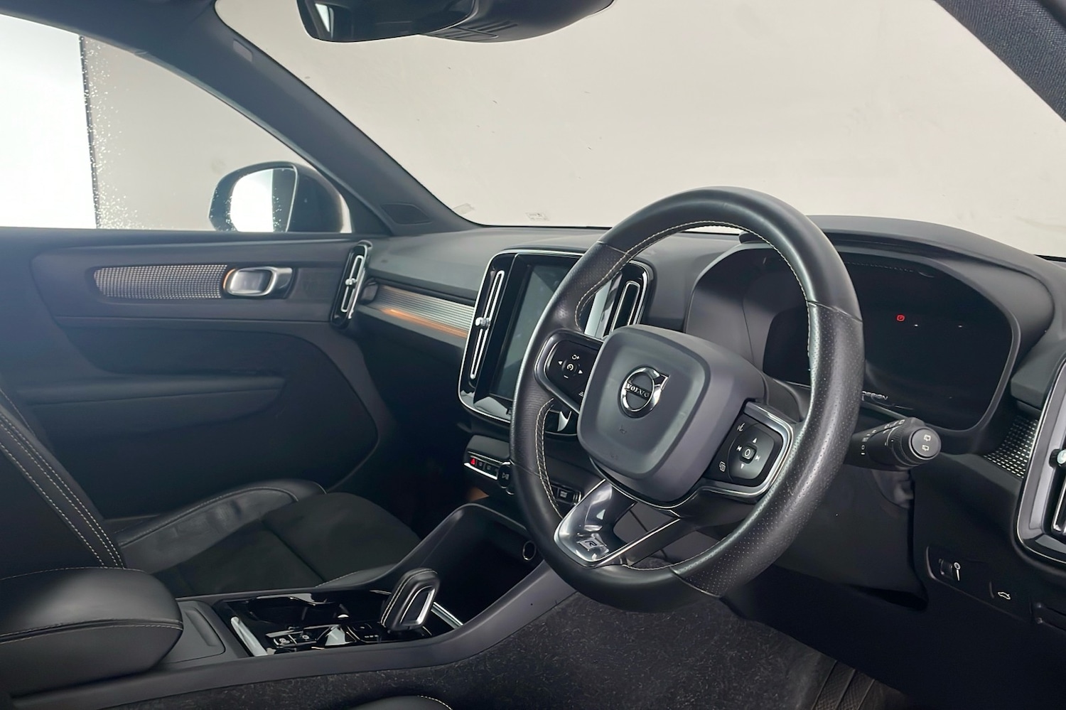 Used Volvo XC40 2020 for sale - 77245023: Photo 9