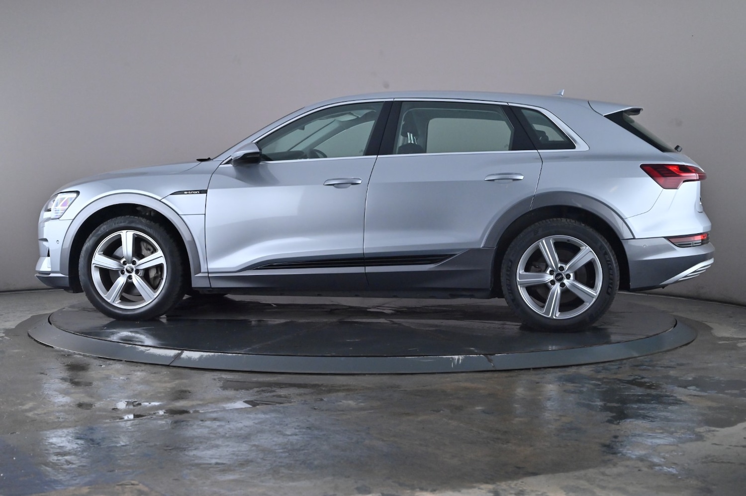 Used Audi e-tron 2022 for sale - 76667973: Photo 16