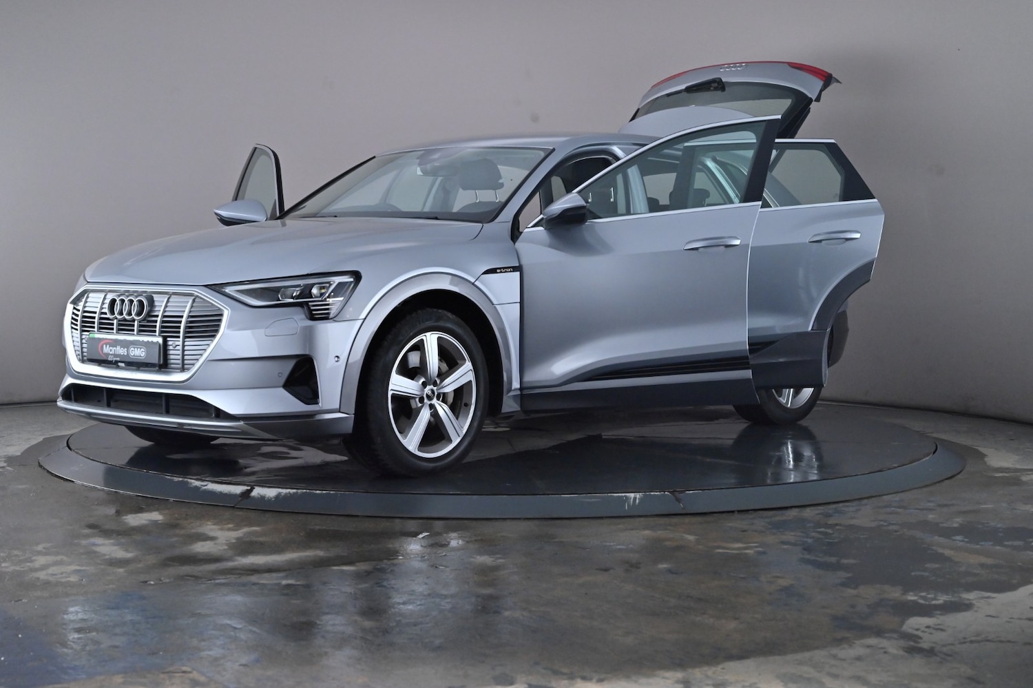 Used Audi e-tron 2022 for sale - 76667973: Photo 46