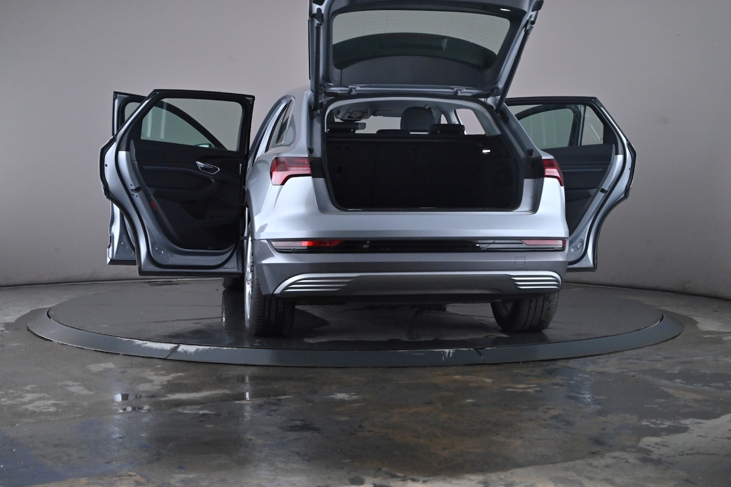 Used Audi e-tron 2022 for sale - 76667973: Photo 59