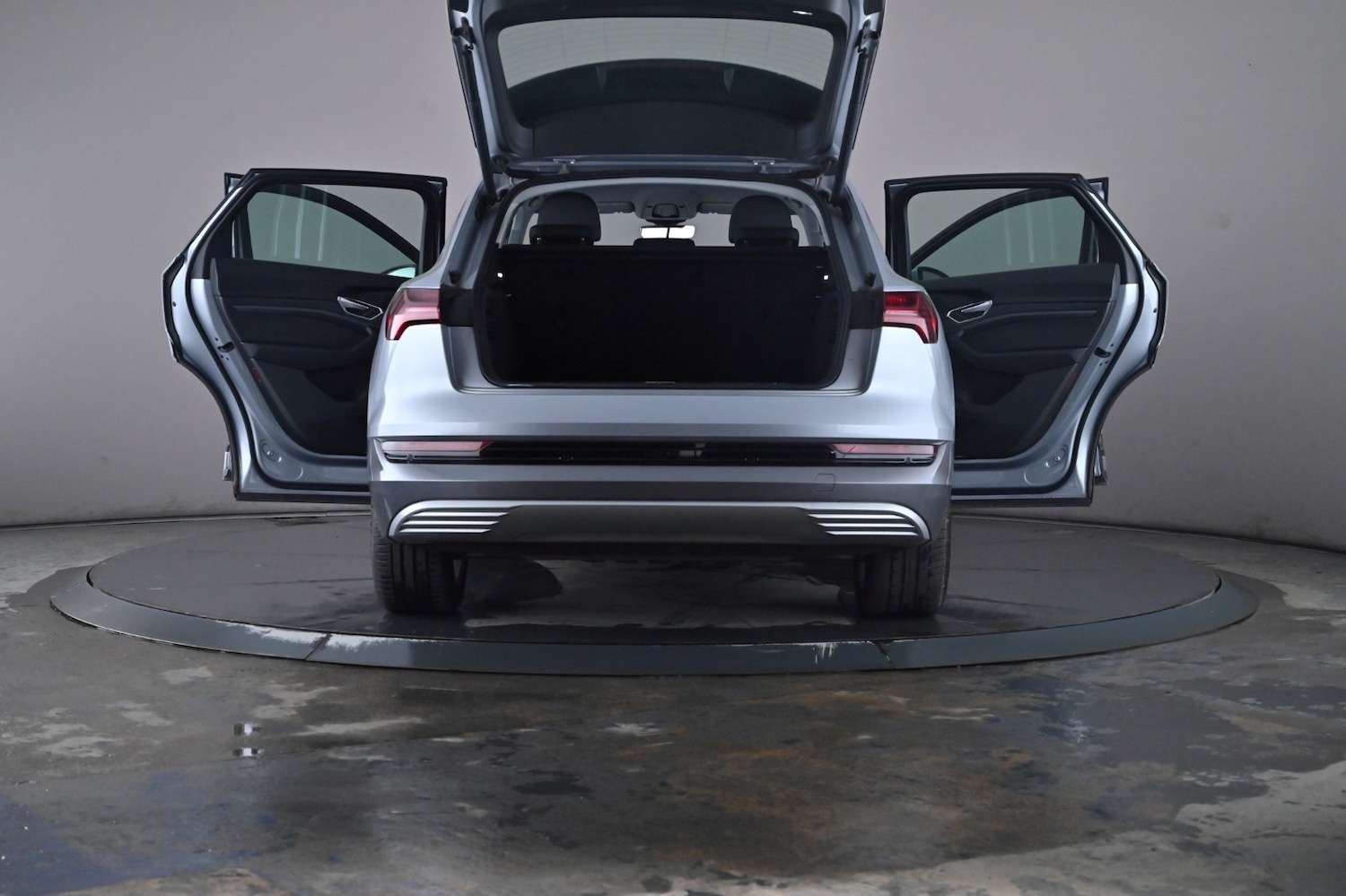 Used Audi e-tron 2022 for sale - 76667973: Photo 60