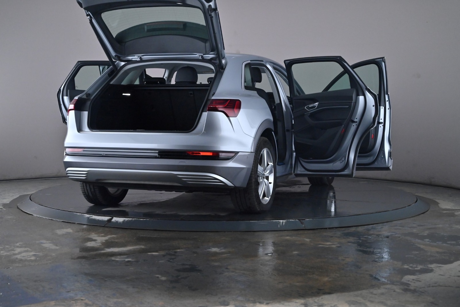 Used Audi e-tron 2022 for sale - 76667973: Photo 62