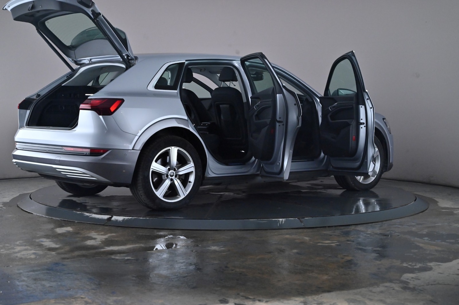 Used Audi e-tron 2022 for sale - 76667973: Photo 65