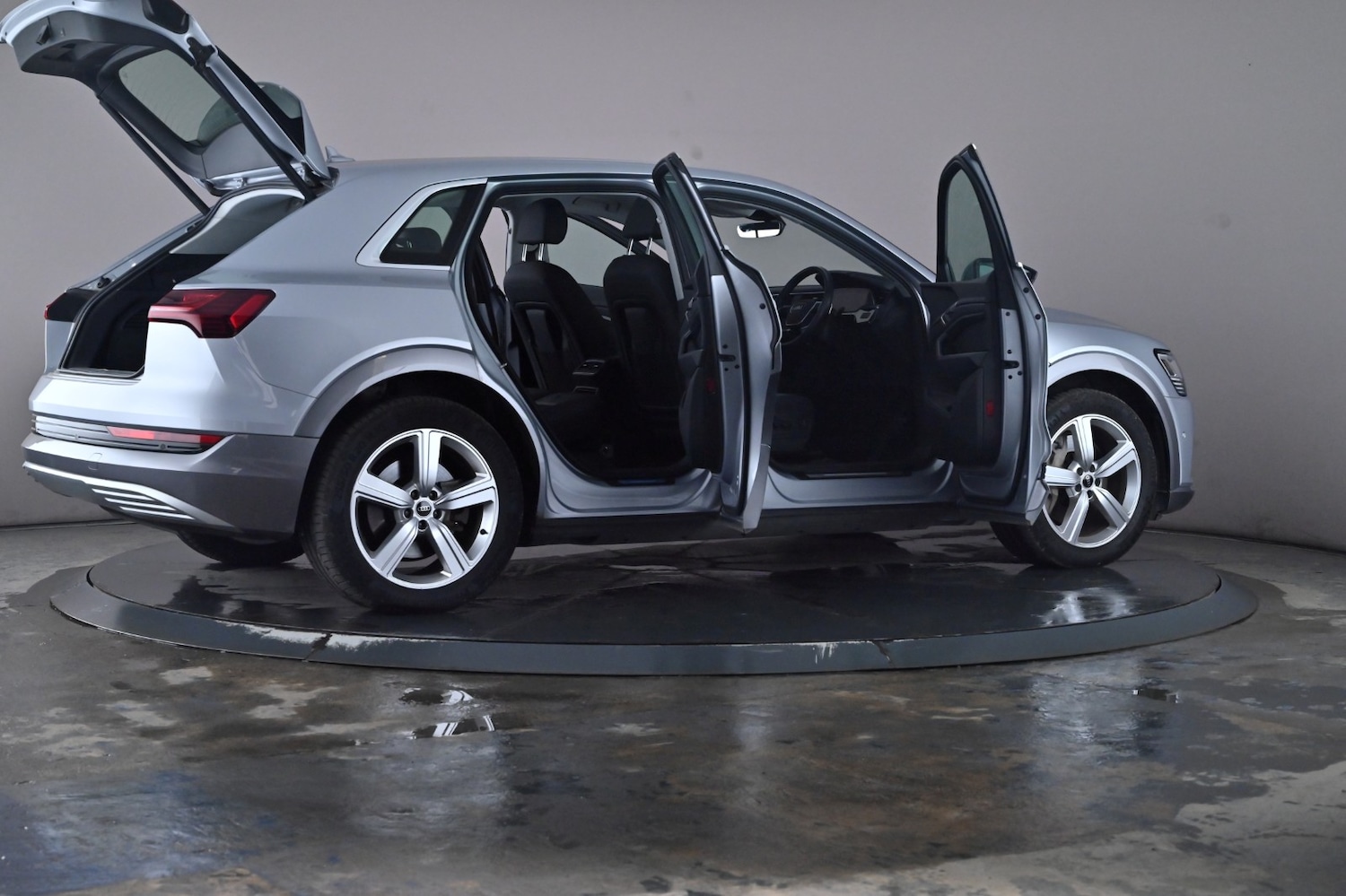 Used Audi e-tron 2022 for sale - 76667973: Photo 66